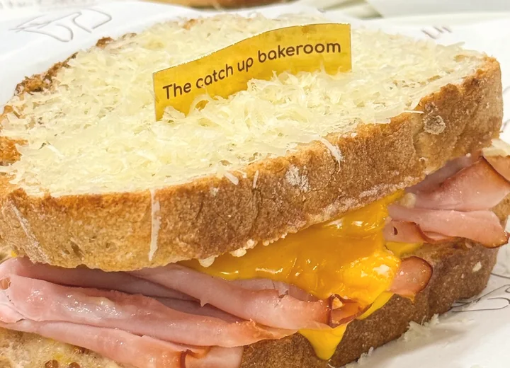 Ham and Cheese ซาวโดว์แซนด์วิช The Catch Up Bakeroom