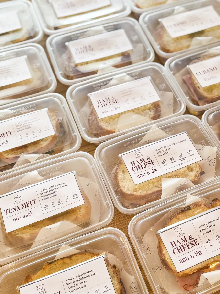 แซนด์วิชซาวโดว์หลายกล่องสำหรับงาน Snack Box